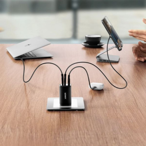 Củ sạc 3 cổng USB-C, USB-A Anker 735 Nano II 65W A2667J12
