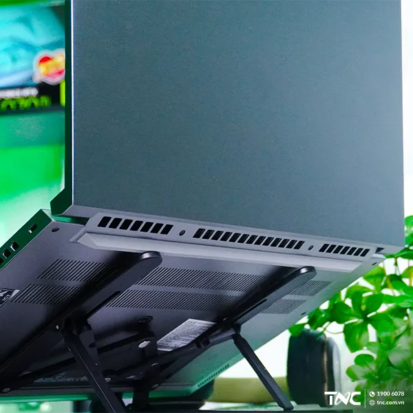 Laptop Acer Predator Triton Neo 16 PTN16-51-78JQ (Ultra 7 155H/ Ram 32GB/ SSD 2TB/ RTX 4060 8GB/ Windows 11 Home/ 2Y/ Bạc)